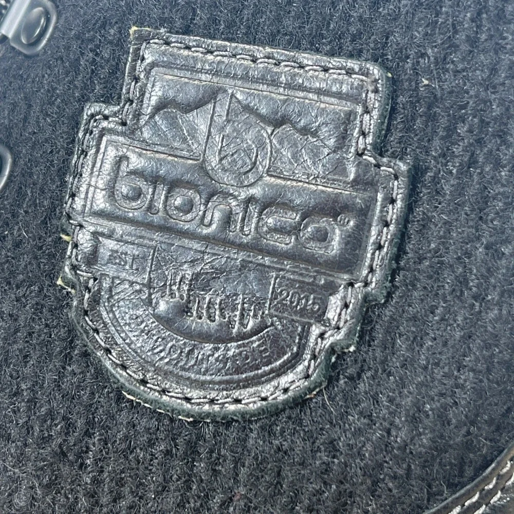 Bionica Darlene All-Weather Black Leather Wool Hiker Boots NWOT Fits 7–7.5‎